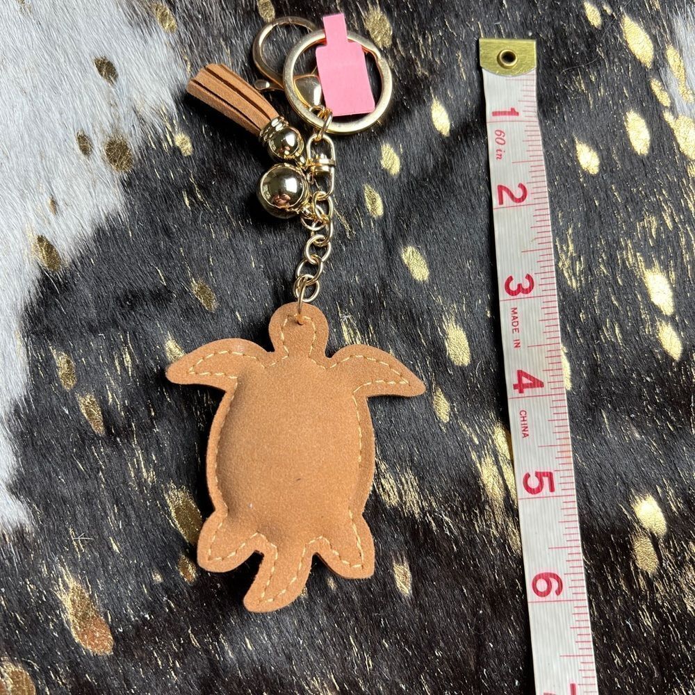 Blinged Sea Turtle Keychain. - Picture 2 of 2